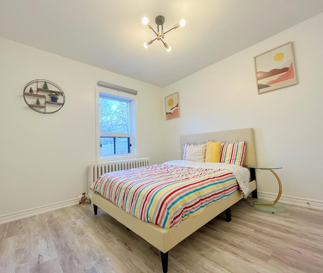 Hotel 2B With Parking, 10Km To Toronto Downtown Extérieur photo